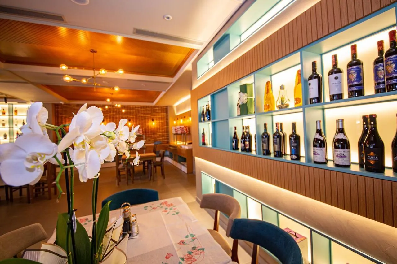 ****  Hotel Vila Mare Durres Albania