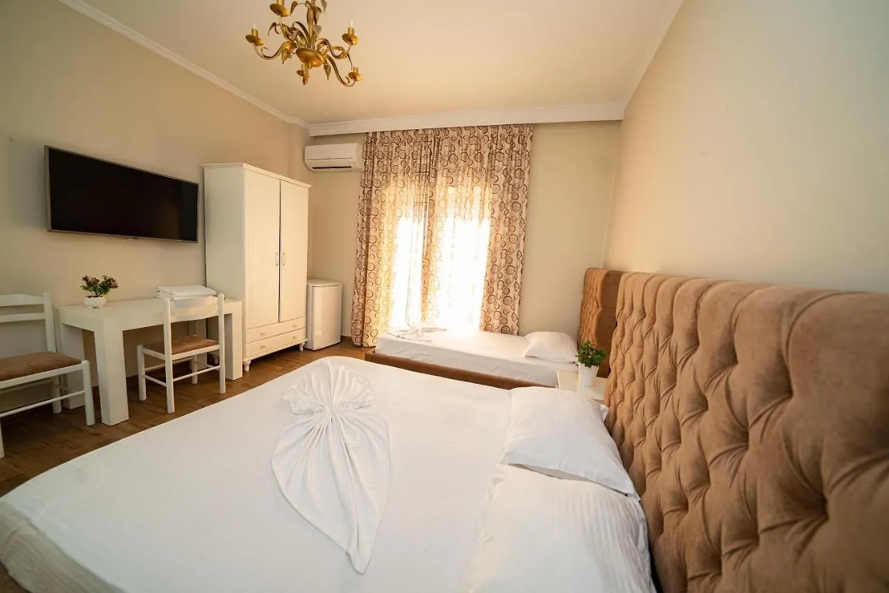 Hotel Vila Mare Durres 4*,