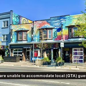 The Only Backpacker's (adults Only) 2* Toronto