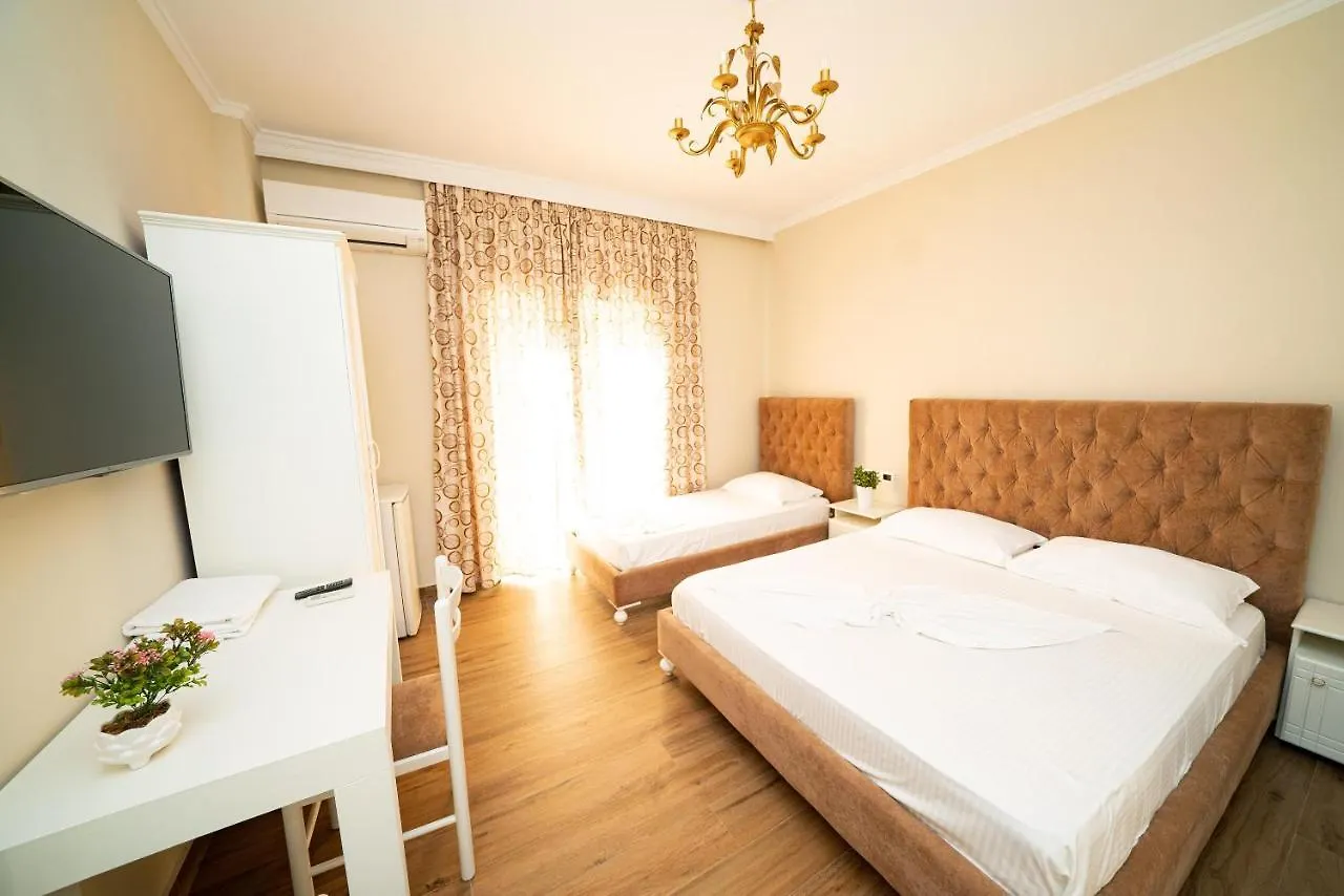 דורס Hotel Vila Mare 4*,  אלבניה
